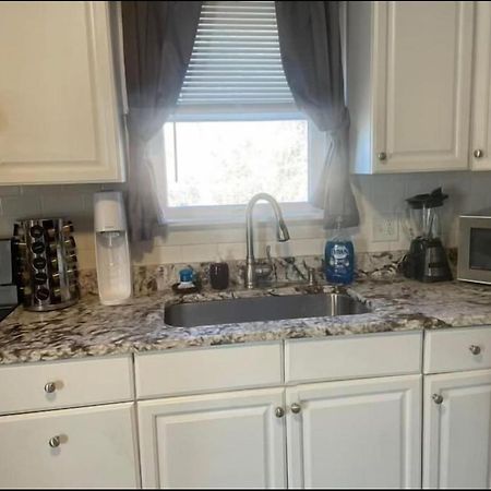 Charming Cottage Historic Falmouth Cape Cod Near Beach And Downtown 2Br 1Bath Deck Εξωτερικό φωτογραφία