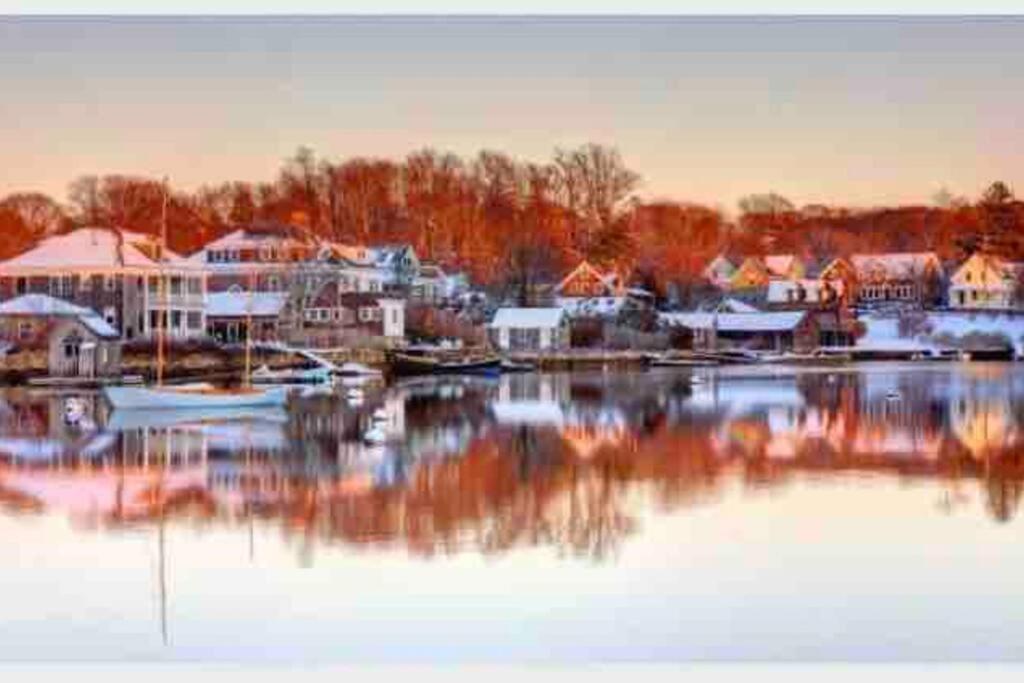Charming Cottage Historic Falmouth Cape Cod Near Beach And Downtown 2Br 1Bath Deck Εξωτερικό φωτογραφία